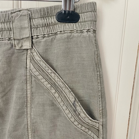 Anthropologie Angela Cropped Cargo Pants Size 27 Moss Cotton and Tencel Utility - Picture 9 of 14